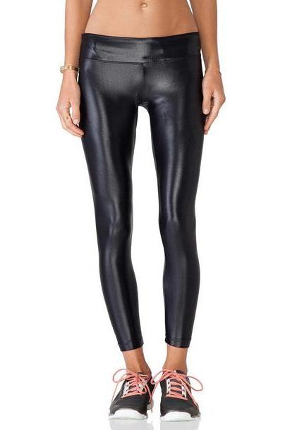 koral activewear Lustrous Legging in black cover image