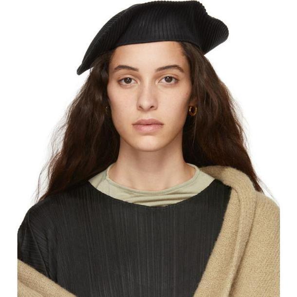 Pleats Please Issey Miyake Black Pleated Beret cover image